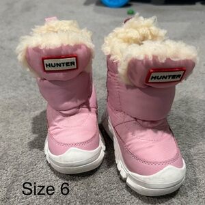 Hunter snow boots